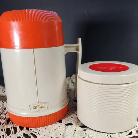 Thermos Lot of 2 Model 6002 10 oz & Food Container Insulated Jar Vintage - Picture 1 of 10